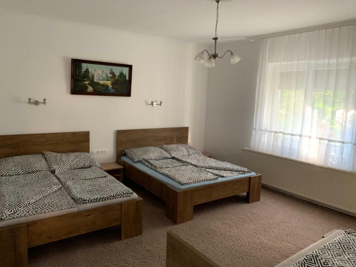 Apartament Viktor Apartmanhaz Zamárdi Zewnętrze zdjęcie