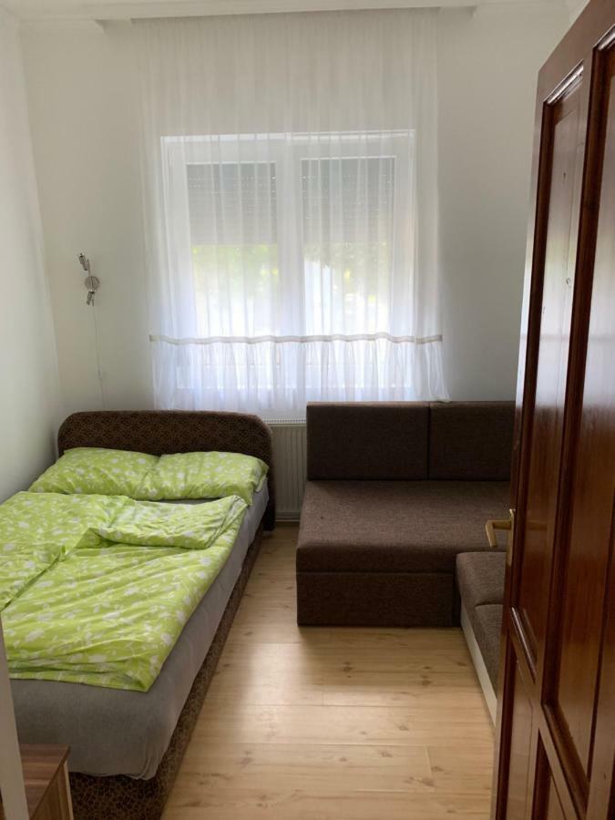 Apartament Viktor Apartmanhaz Zamárdi Zewnętrze zdjęcie